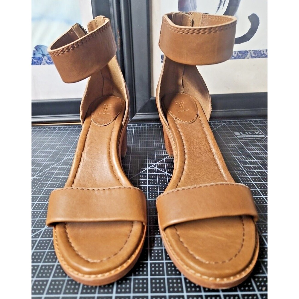 Frye Women's Brielle Back‎ Zip Heeled Sandal, Cognac, women Sz 9.5M